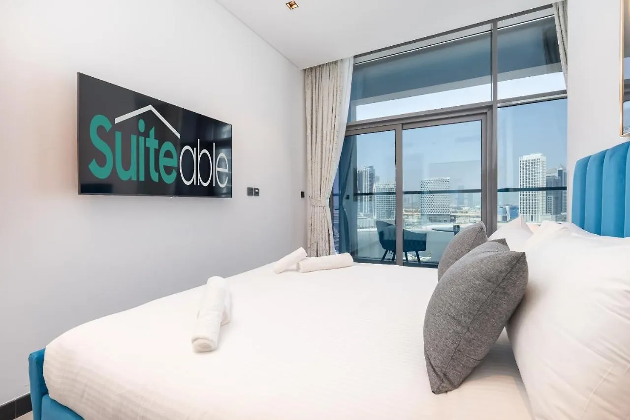 Azure Accents Apartment With Burj Khalifa View Dubaï