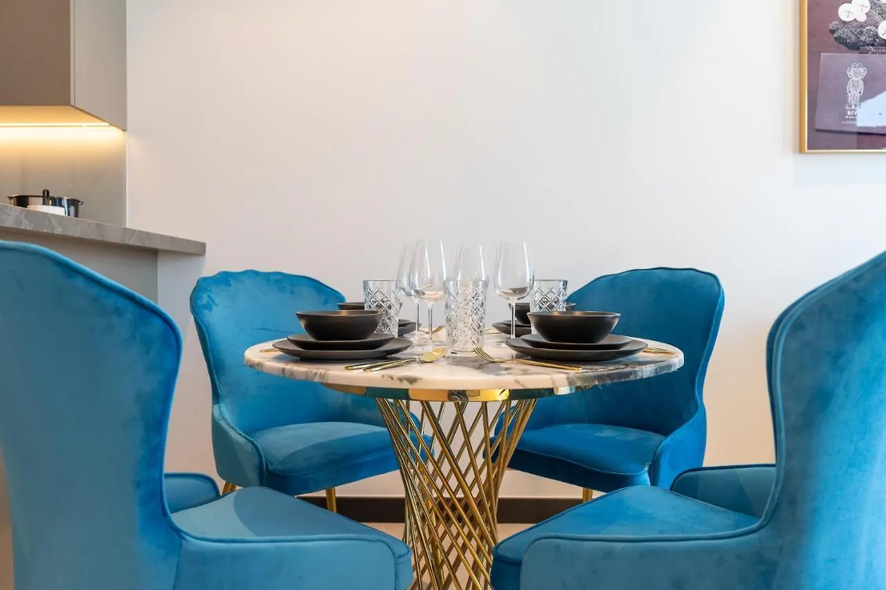 Azure Accents Apartment With Burj Khalifa View Dubaï 0*,  Émirats arabes unis
